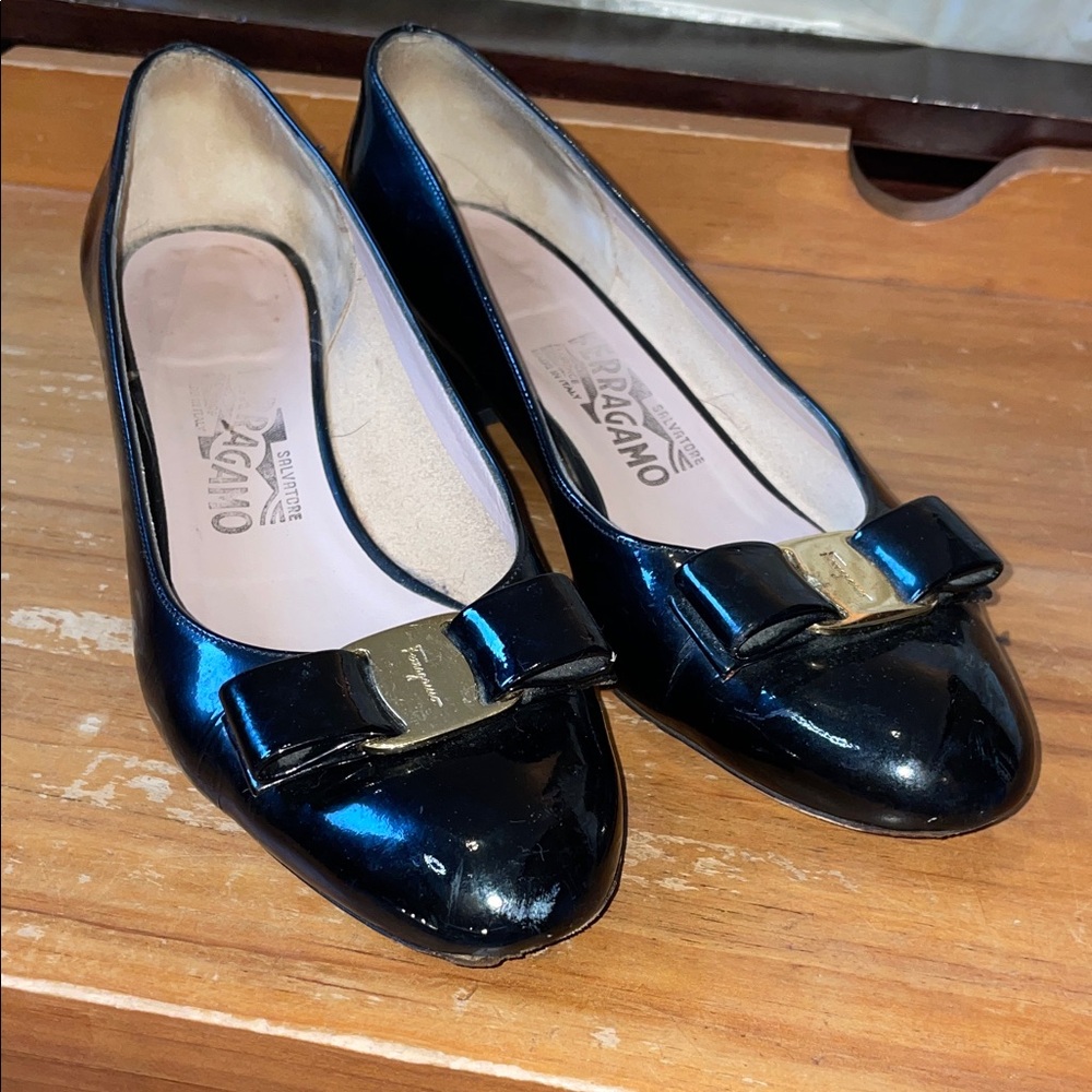 Ferragamo vintage patent leather heels